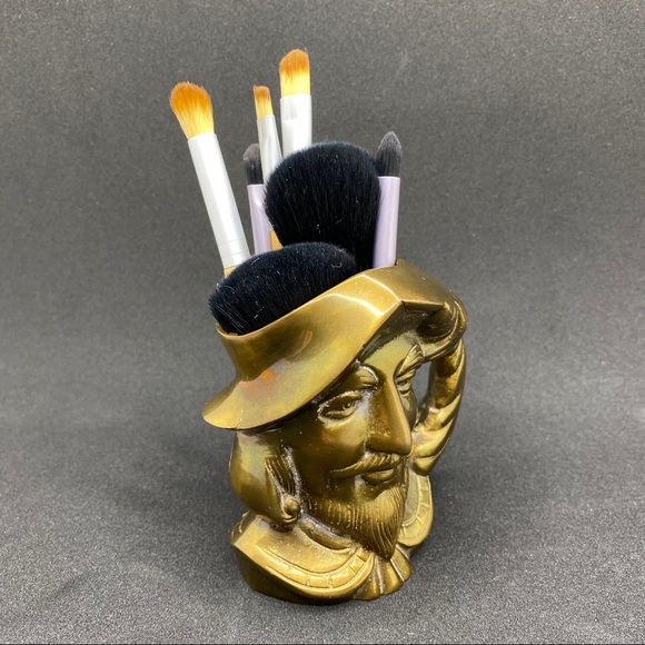 Vintage Pirate Swashbuckler Head  Brass Pen Holder - Picture 2 of 12